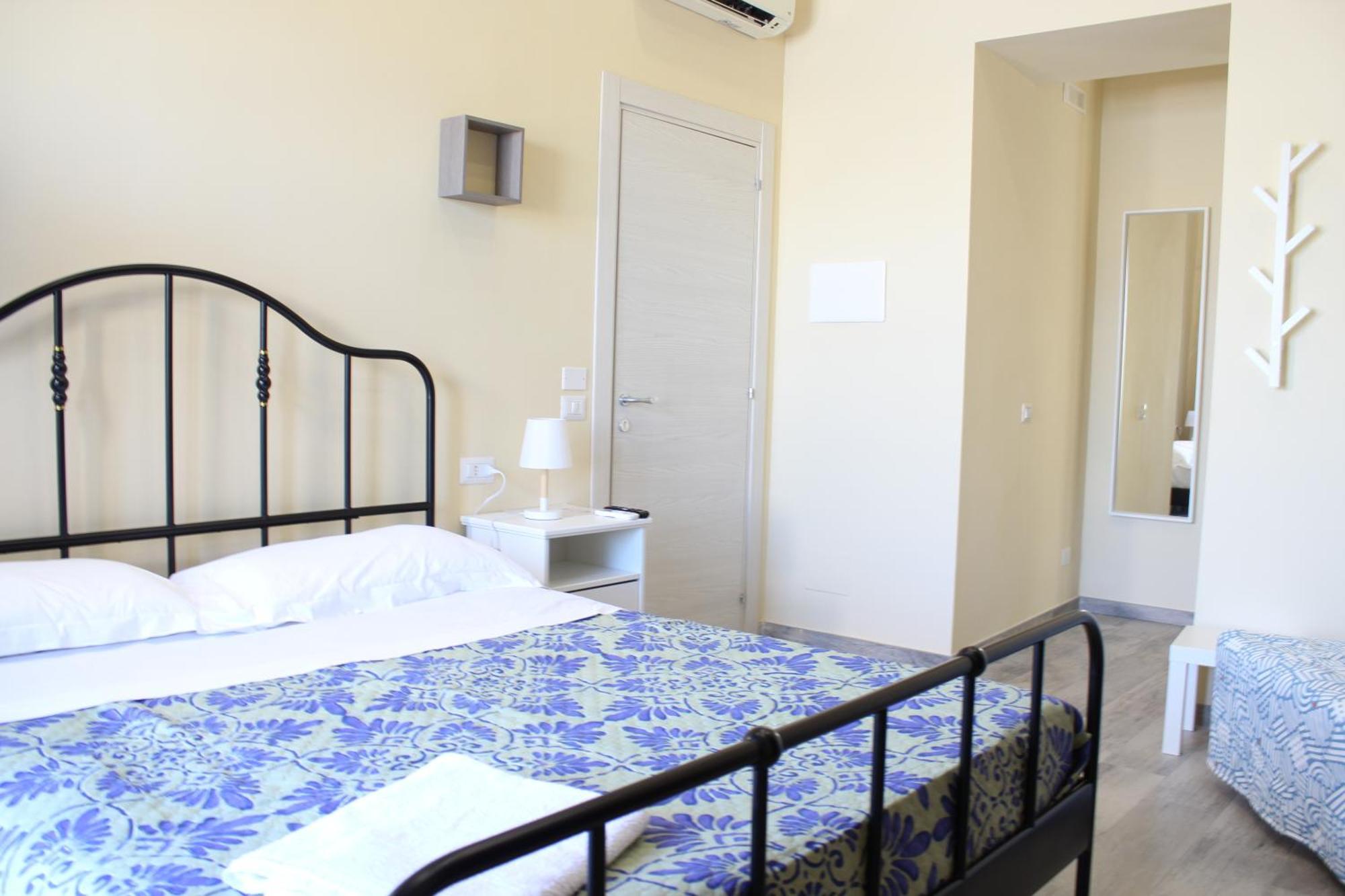 Elena House Apartment
